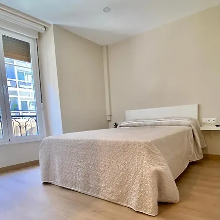 Hotel apartamentowy Muelle De Gijón