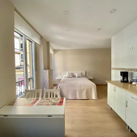 Muelle De 아파트호텔 기욘