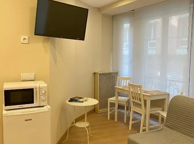 Hotel apartamentowy Muelle De Gijón